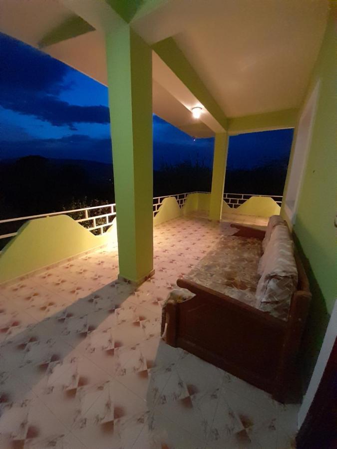 Cortina House Berat Apartment Kucove ภายนอก รูปภาพ